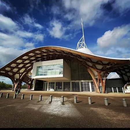 Superbe Equipe, Le Nid D'eva A Gare, Parking Prive, Balcon, F2, 50m2, 3p