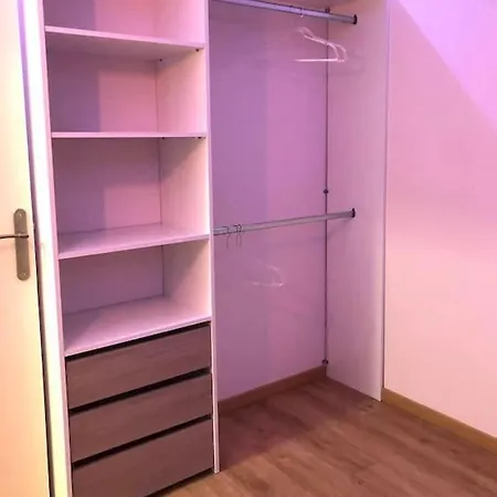 Superbe Equipe, Le Nid D'eva A Gare, Parking Prive, Balcon, F2, 50m2, 3p 메스