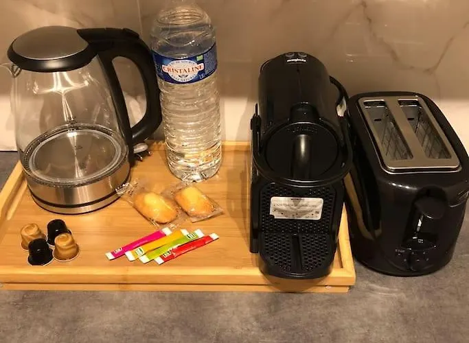 Apartment Superbe Equipe, Le Nid D'eva A Gare, Parking Prive, Balcon, F2, 50m2, 3p